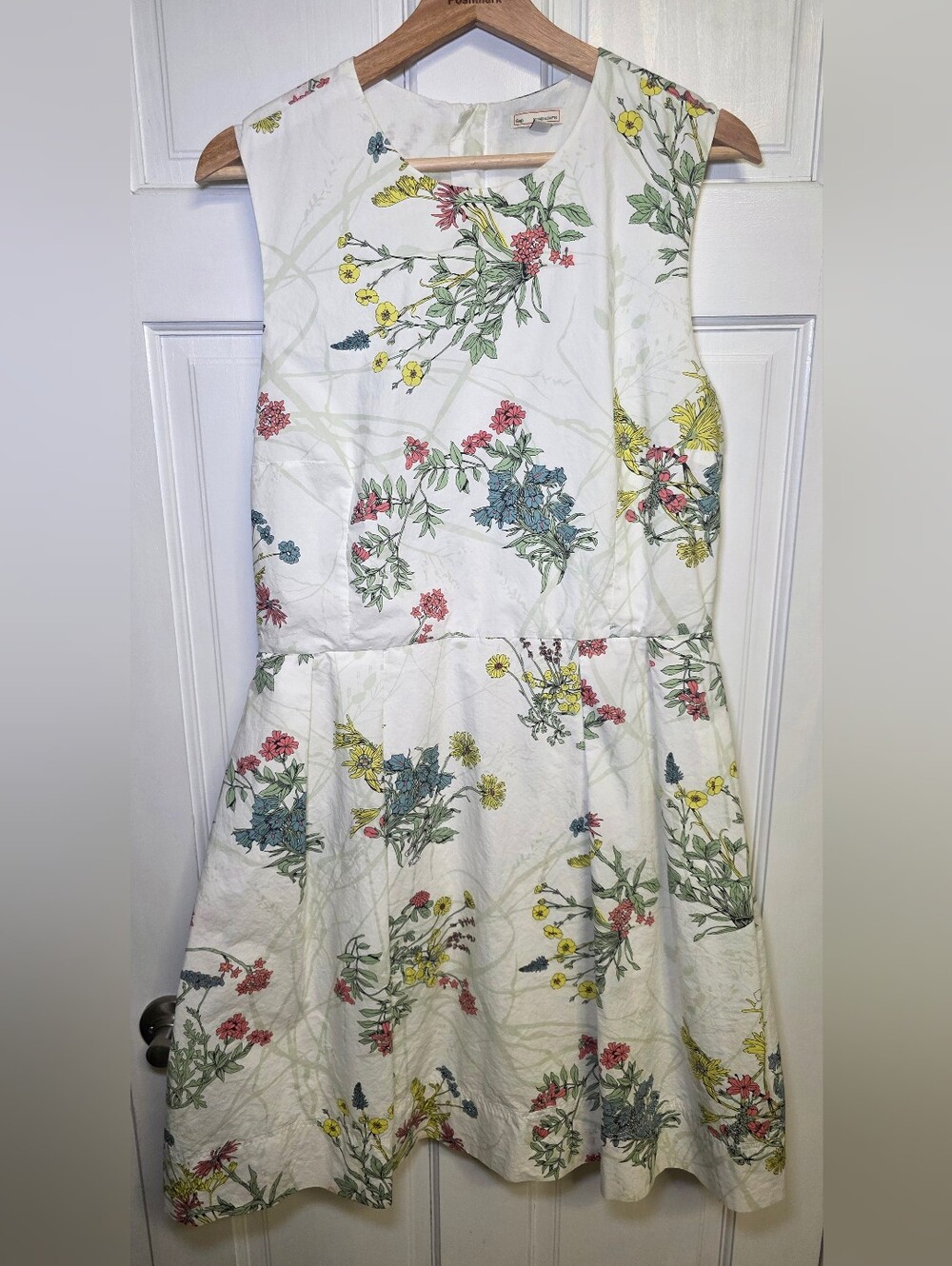 Gap Designed & Crafted White Floral Fit & Flare 100% Cotton Dress- Size 12 Tall